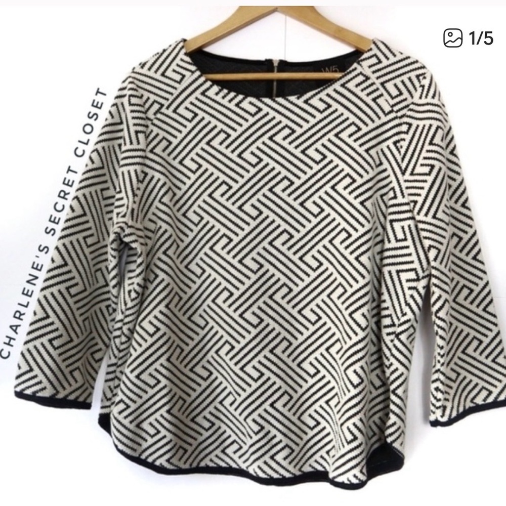 W5 basket weave print sweater xlarge